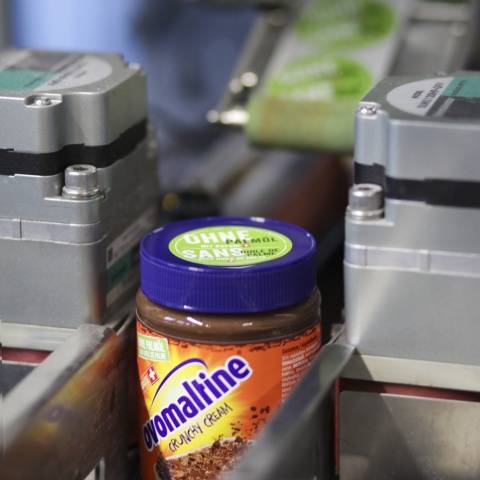 Ovomaltine Crunchy Cream ohne Palmöl. 