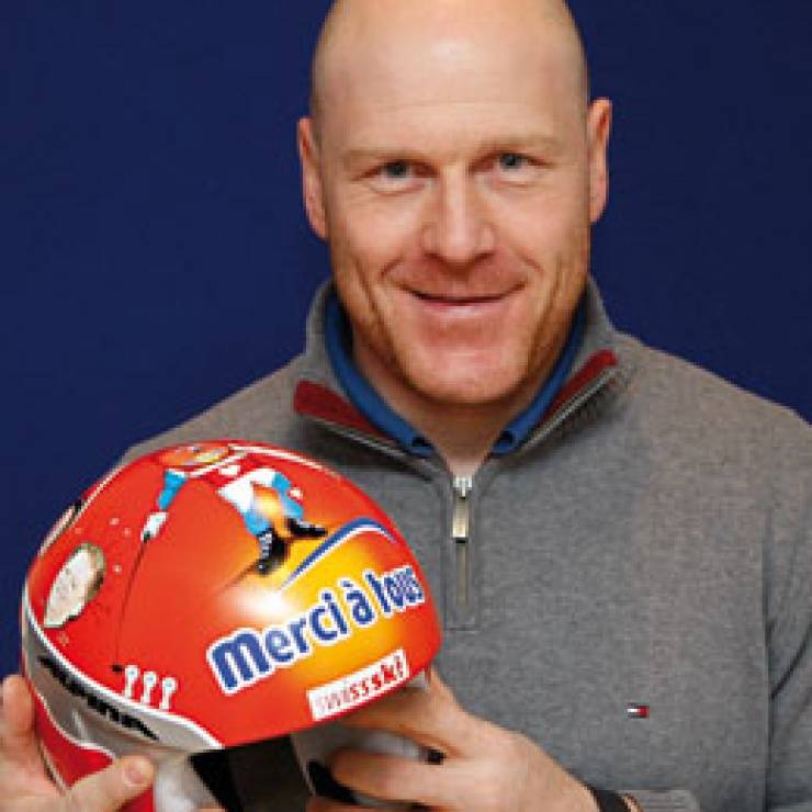 Didier Cuche mit Ovomaltine Helm